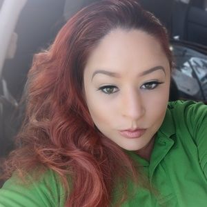 Meet your Posher, Vanessa